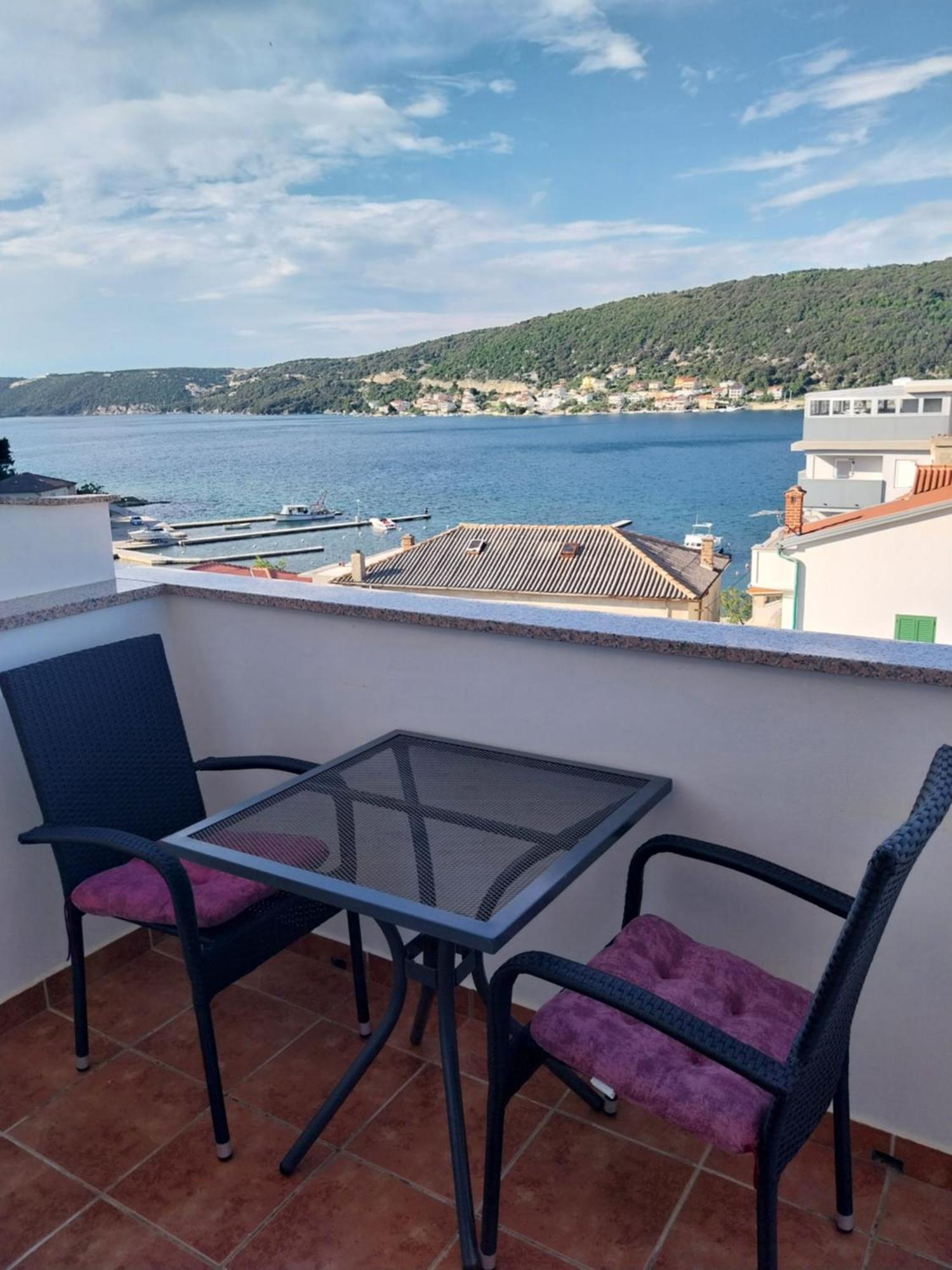 Ljubica Apartments And Rooms Supetarska Draga Extérieur photo